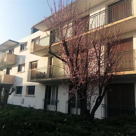 Appartement Avec Balcon Et Parking Prive Роанн Екстер'єр фото